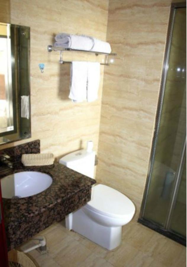 Greentree Inn Shandong Heze Cao County Qinghe Road Business Hotel Екстериор снимка